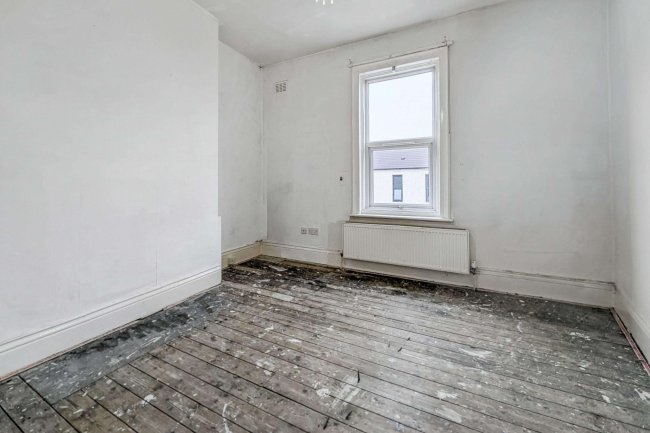 15 Marlborough Street North, South Shields, Tyne & Wear, NE33 4DA 4