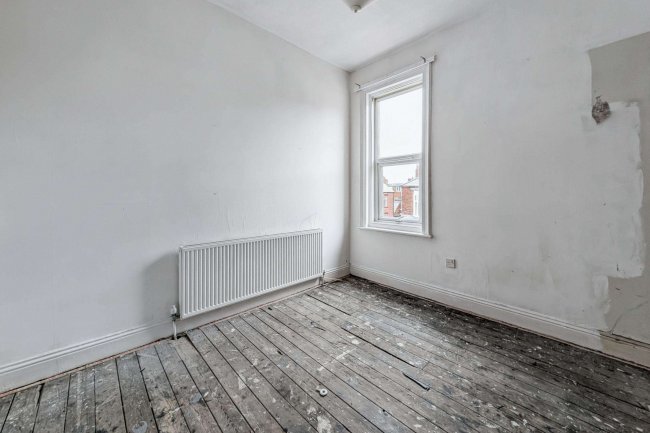 15 Marlborough Street North, South Shields, Tyne & Wear, NE33 4DA 4