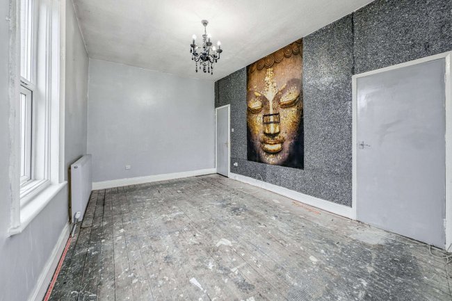 15 Marlborough Street North, South Shields, Tyne & Wear, NE33 4DA 4