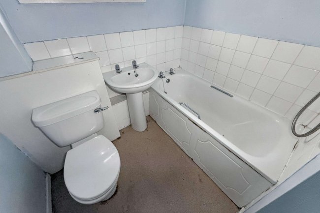 21 Mapleton Drive, Hemlington, Middlesbrough TS8 9NF 3