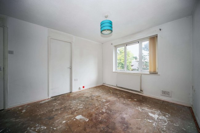 8 Fell View, Chorley, Lancashire, PR6 0NT 2