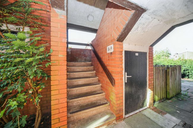 8 Fell View, Chorley, Lancashire, PR6 0NT 2