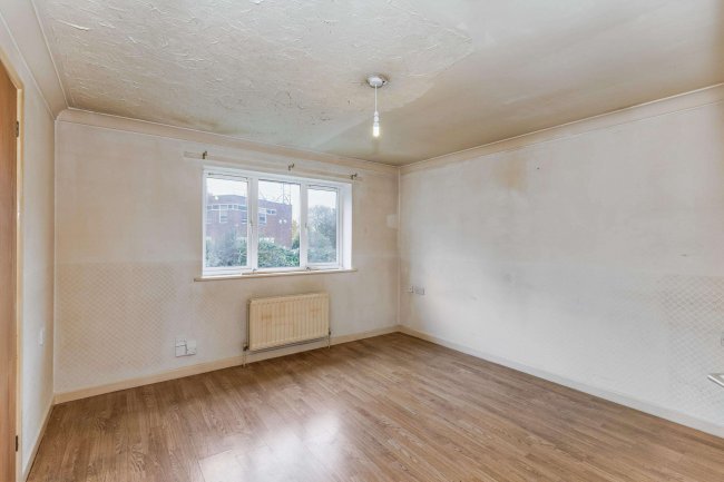 9 Penrith Drive, Wellingborough, Northamptonshire NN8 3XL 1