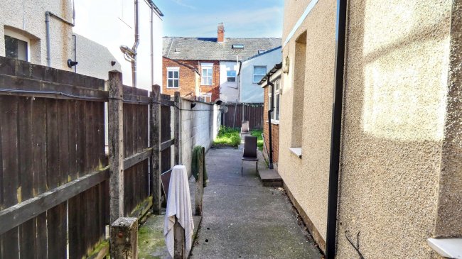 Flat 1, 15 Hutt Street, Hull, East Yorkshire, HU3 1QL 9