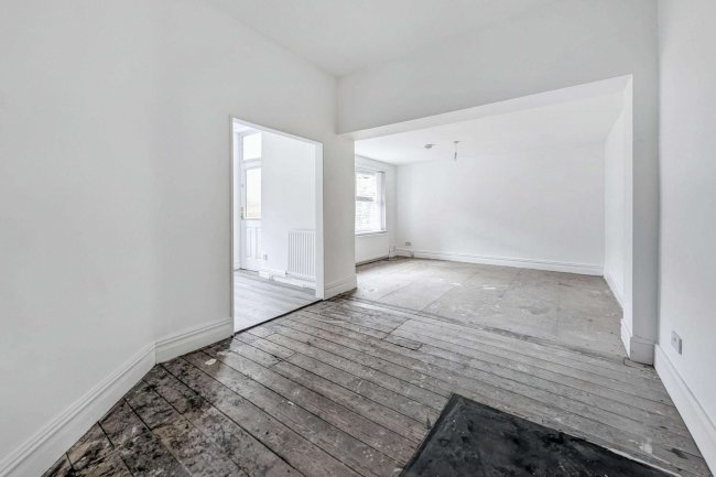 340 Whitehall Road, Gateshead, Tyne and Wear NE8 4PX 10