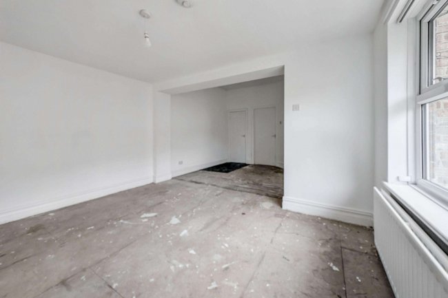 340 Whitehall Road, Gateshead, Tyne and Wear NE8 4PX 10