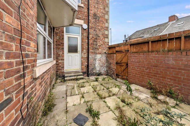 340 Whitehall Road, Gateshead, Tyne and Wear NE8 4PX 10