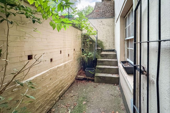 Flat A, 21 Ashley Road, Montpelier, Bristol, BS6 5NH 6