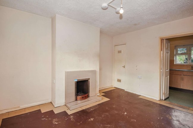 13 Pingle Bank, Holme, Peterborough, Cambridgeshire, PE7 3PJ 9