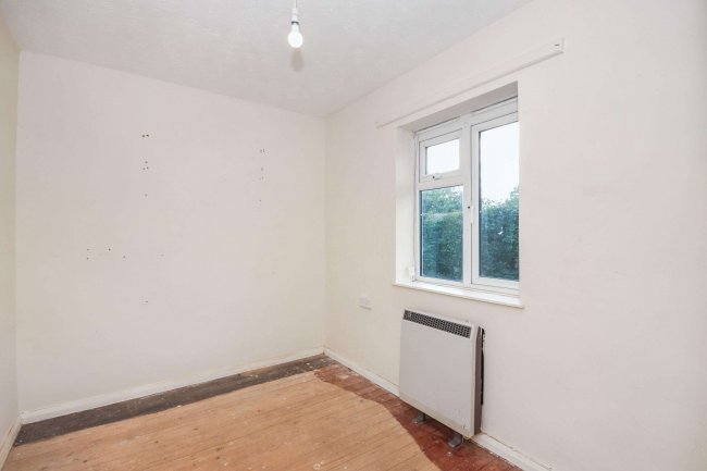 13 Pingle Bank, Holme, Peterborough, Cambridgeshire, PE7 3PJ 9