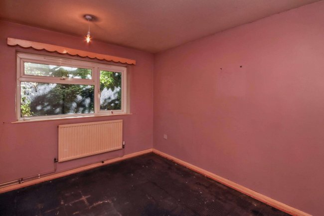 14 Manor Close, Yaxley, Peterborough, Cambridgeshire, PE7 3NS 10