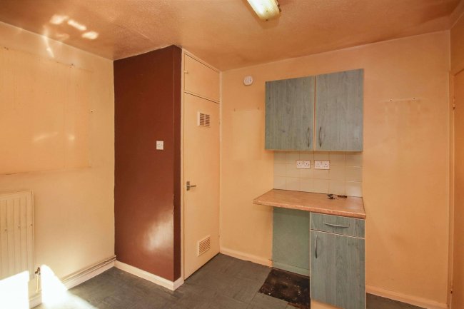 14 Manor Close, Yaxley, Peterborough, Cambridgeshire, PE7 3NS 10