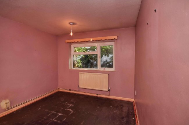 14 Manor Close, Yaxley, Peterborough, Cambridgeshire, PE7 3NS 10