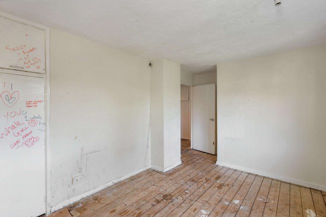 19 Wintringham Road, St. Neots, Cambridgeshire, PE19 1NX 3