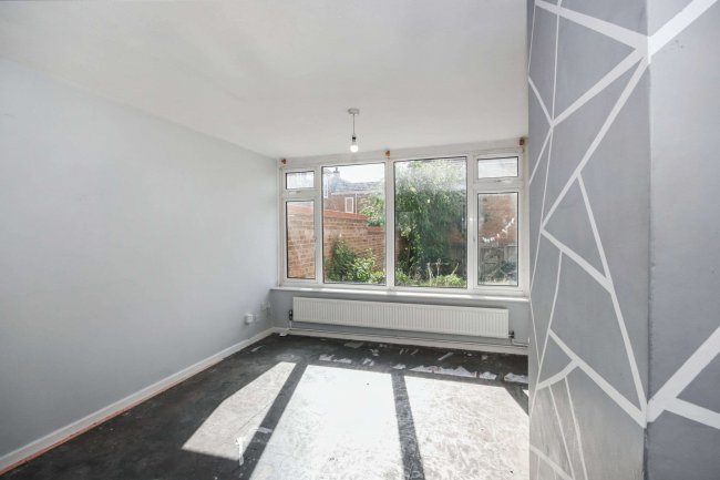 20 Garner Court, Huntingdon, Cambridgeshire, PE29 1GE 47