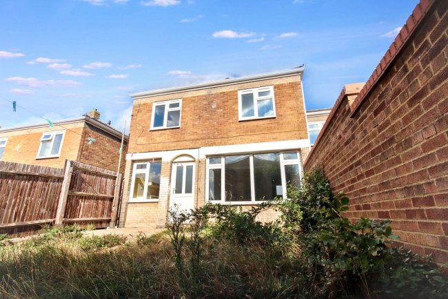 20 Garner Court, Huntingdon, Cambridgeshire, PE29 1GE 6