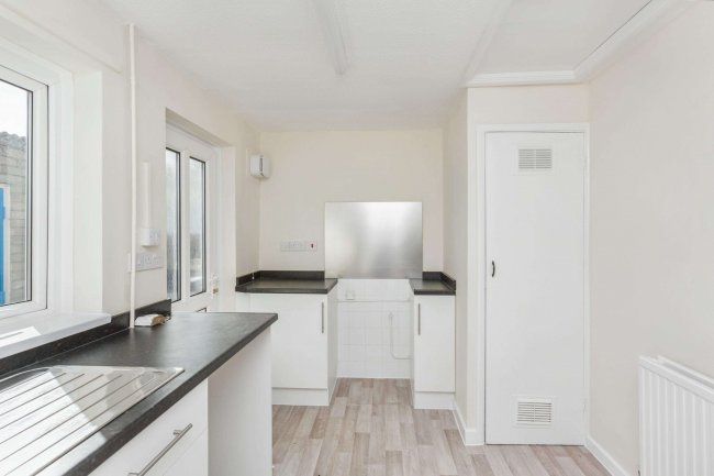 9 Moyne, Sawtry, Huntingdon, Cambridgeshire, PE28 5TN 6