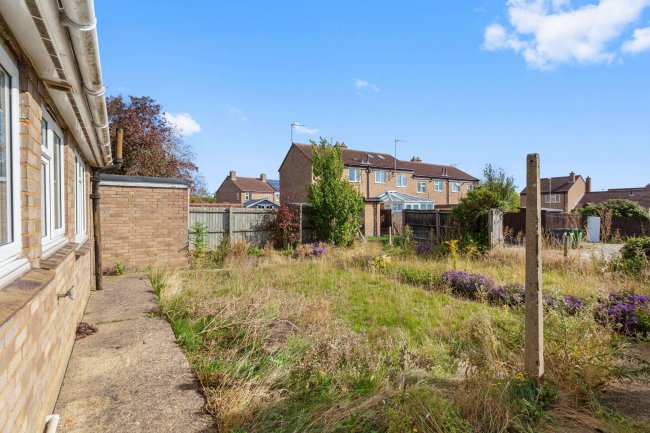 9 Moyne, Sawtry, Huntingdon, Cambridgeshire, PE28 5TN 6