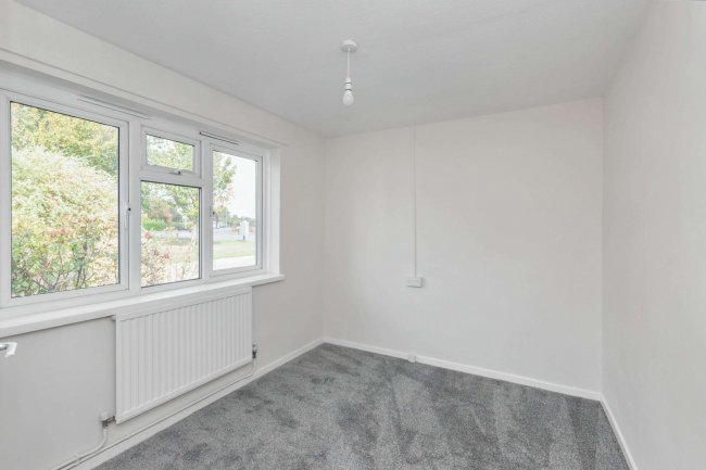 9 Moyne, Sawtry, Huntingdon, Cambridgeshire, PE28 5TN 6