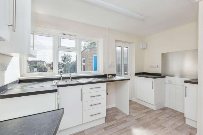 9 Moyne, Sawtry, Huntingdon, Cambridgeshire, PE28 5TN 6