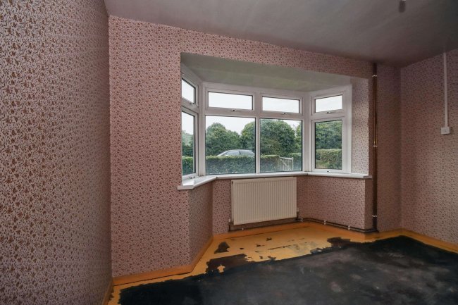 34 Hawthorn Road, St. Neots, Cambridgeshire, PE19 1EY 6