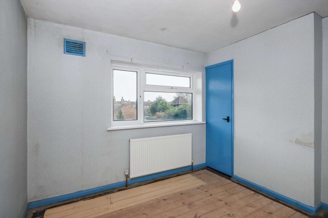 34 Hawthorn Road, St. Neots, Cambridgeshire, PE19 1EY 6