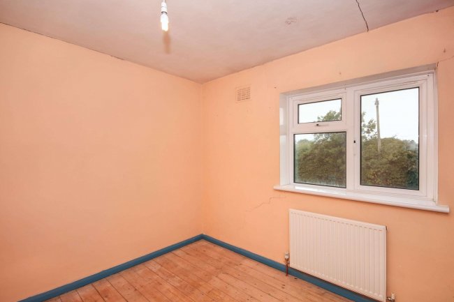 34 Hawthorn Road, St. Neots, Cambridgeshire, PE19 1EY 6