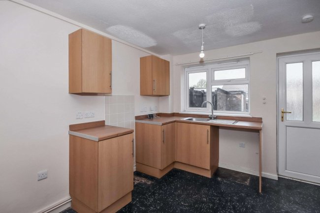 48 Kent Road, Huntingdon, Cambridgeshire, PE29 7JL 9