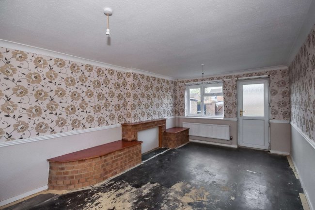 48 Kent Road, Huntingdon, Cambridgeshire, PE29 7JL 9