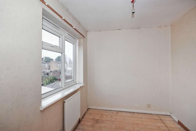 48 Kent Road, Huntingdon, Cambridgeshire, PE29 7JL 9