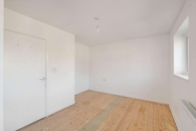 33 Candlewicks, Walnut Tree, Milton Keynes, Buckinghamshire, MK7 7NU 9