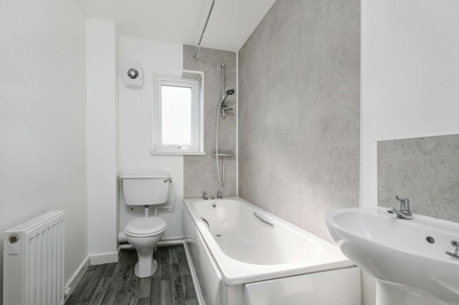 33 Candlewicks, Walnut Tree, Milton Keynes, Buckinghamshire, MK7 7NU 9