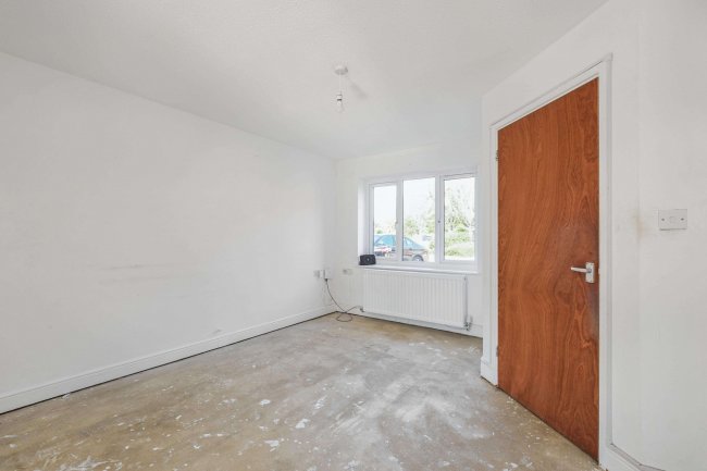 33 Candlewicks, Walnut Tree, Milton Keynes, Buckinghamshire, MK7 7NU 9