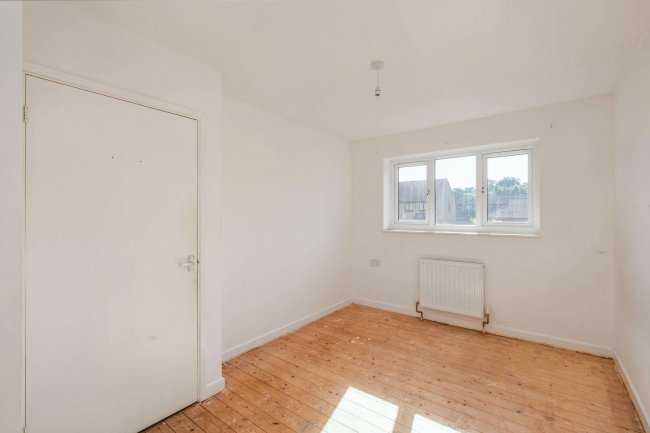 33 Candlewicks, Walnut Tree, Milton Keynes, Buckinghamshire, MK7 7NU 9