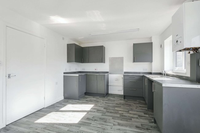 33 Candlewicks, Walnut Tree, Milton Keynes, Buckinghamshire, MK7 7NU 9