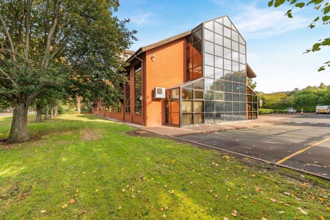 Sovereign House, Fifth Avenue Business Park, Team Valley, Gateshead, Tyne and Wear NE11 0HF 1