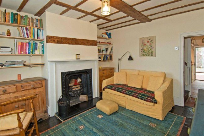 5 Postboys Row, Between Streets, Cobham, KT11 1AB 4
