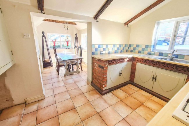 Pear Tree Cottage, Kirstead, Norfolk, NR15 1EA 5