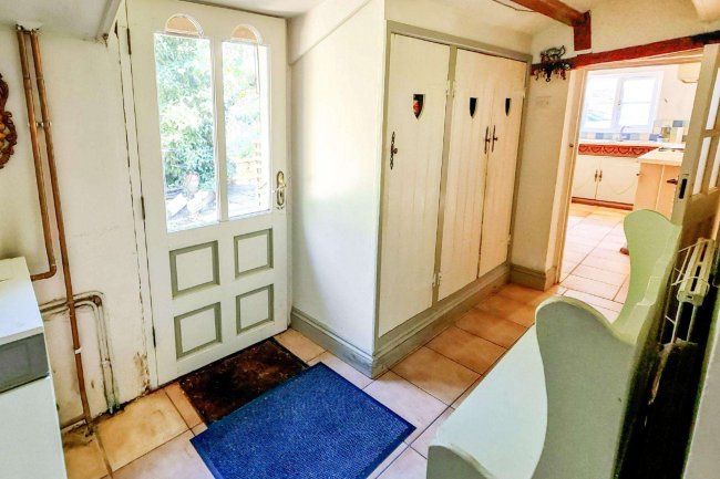 Pear Tree Cottage, Kirstead, Norfolk, NR15 1EA 5