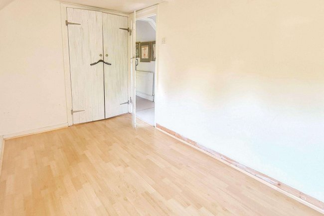 Pear Tree Cottage, Kirstead, Norfolk, NR15 1EA 5