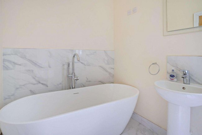 Plas Glyndwr, Cwmdu, Crickhowell, NP8 1RT 3