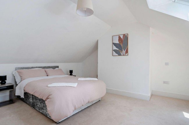 Plas Glyndwr, Cwmdu, Crickhowell, NP8 1RT 3