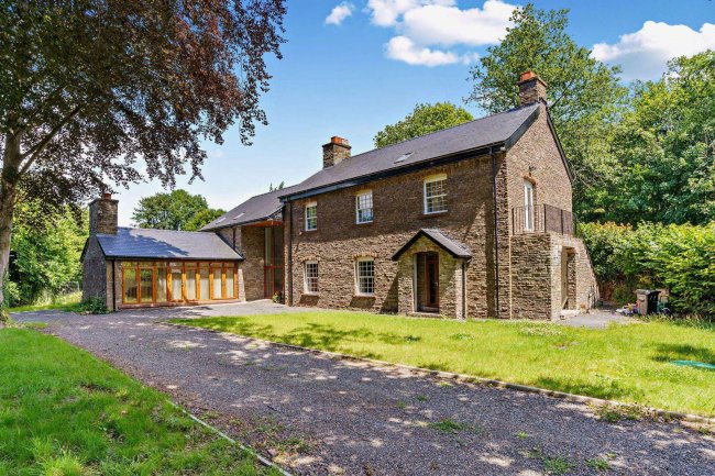 Plas Glyndwr, Cwmdu, Crickhowell, NP8 1RT 3