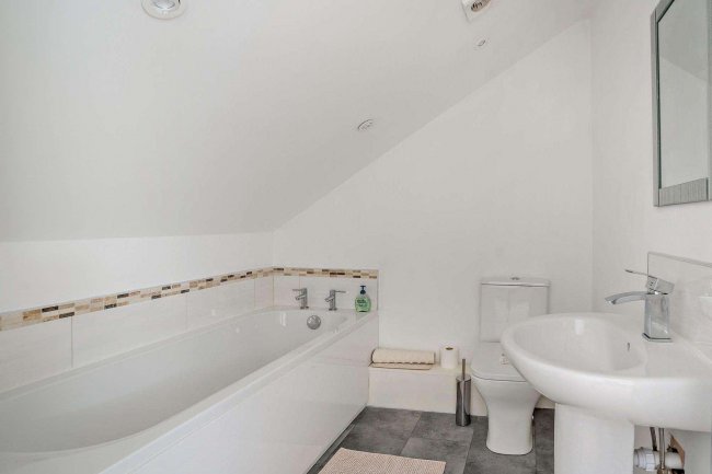 Plas Glyndwr, Cwmdu, Crickhowell, NP8 1RT 3