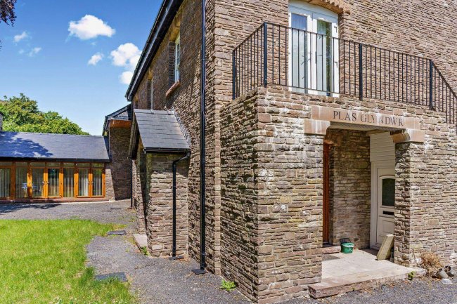 Plas Glyndwr, Cwmdu, Crickhowell, NP8 1RT 3