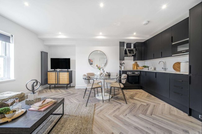 Flat 10 Ignatious House, 17-19 Northbrook Road, Lewisham, London SE13 5QT 2