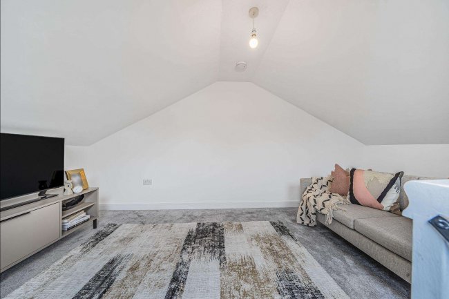 Flat 10 Ignatious House, 17-19 Northbrook Road, Lewisham, London SE13 5QT 2