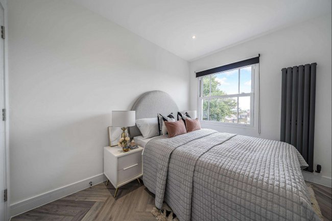 Flat 10 Ignatious House, 17-19 Northbrook Road, Lewisham, London SE13 5QT 2