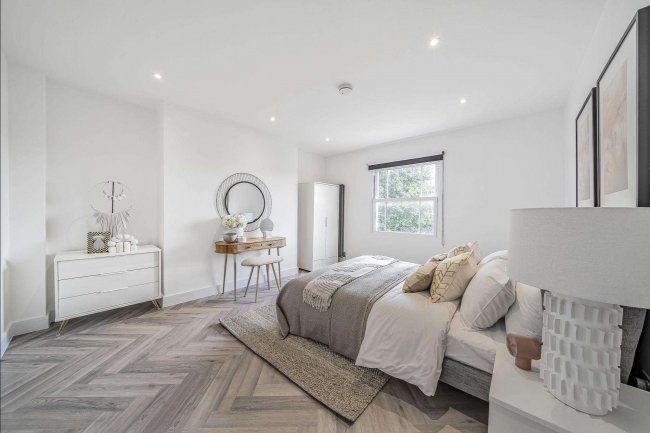 Flat 10 Ignatious House, 17-19 Northbrook Road, Lewisham, London SE13 5QT 2