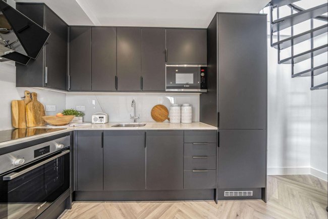 Flat 10 Ignatious House, 17-19 Northbrook Road, Lewisham, London SE13 5QT 2